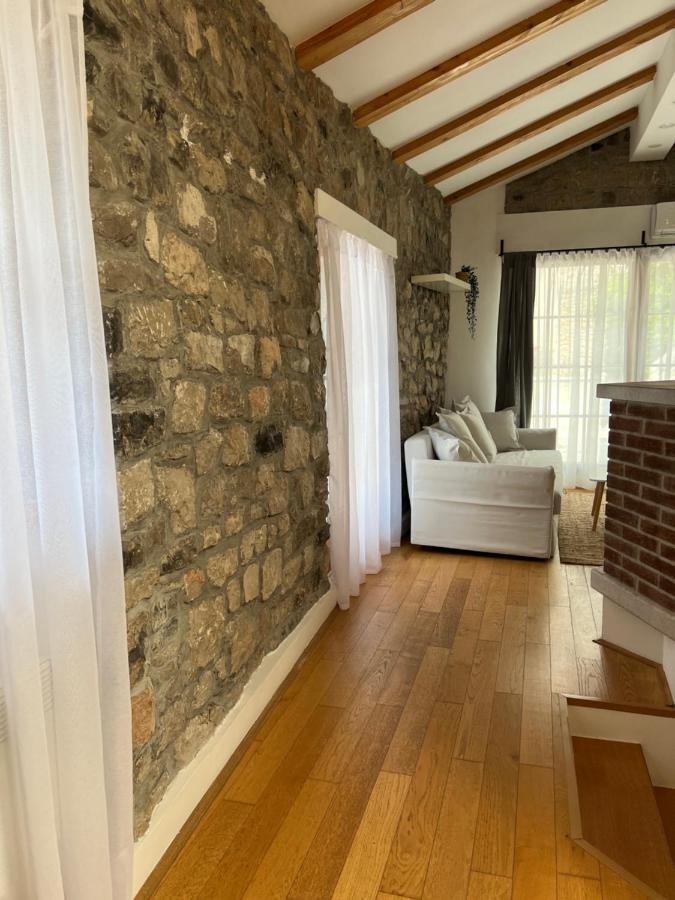 Guesthouse 45 Dutovlje Екстериор снимка
